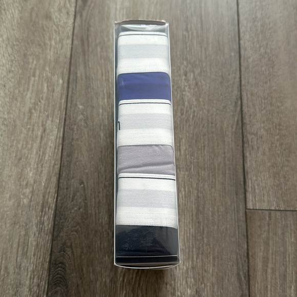 Calvin Klein Men’s boxer Briefs. Size: M brand new in the box. - Picture 3 of 3